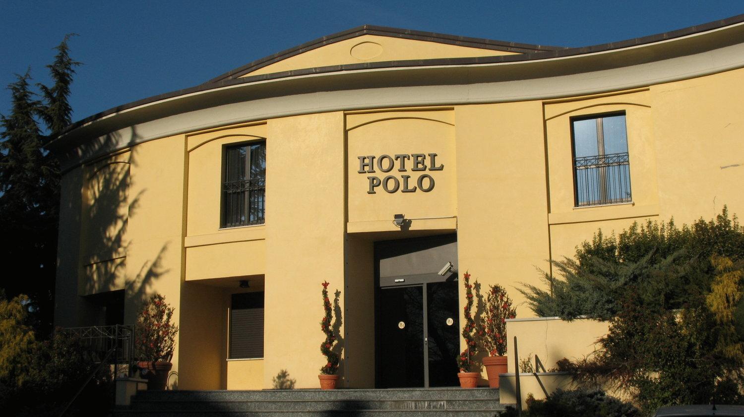 Polo Hotel Usmate Velate Екстер'єр фото