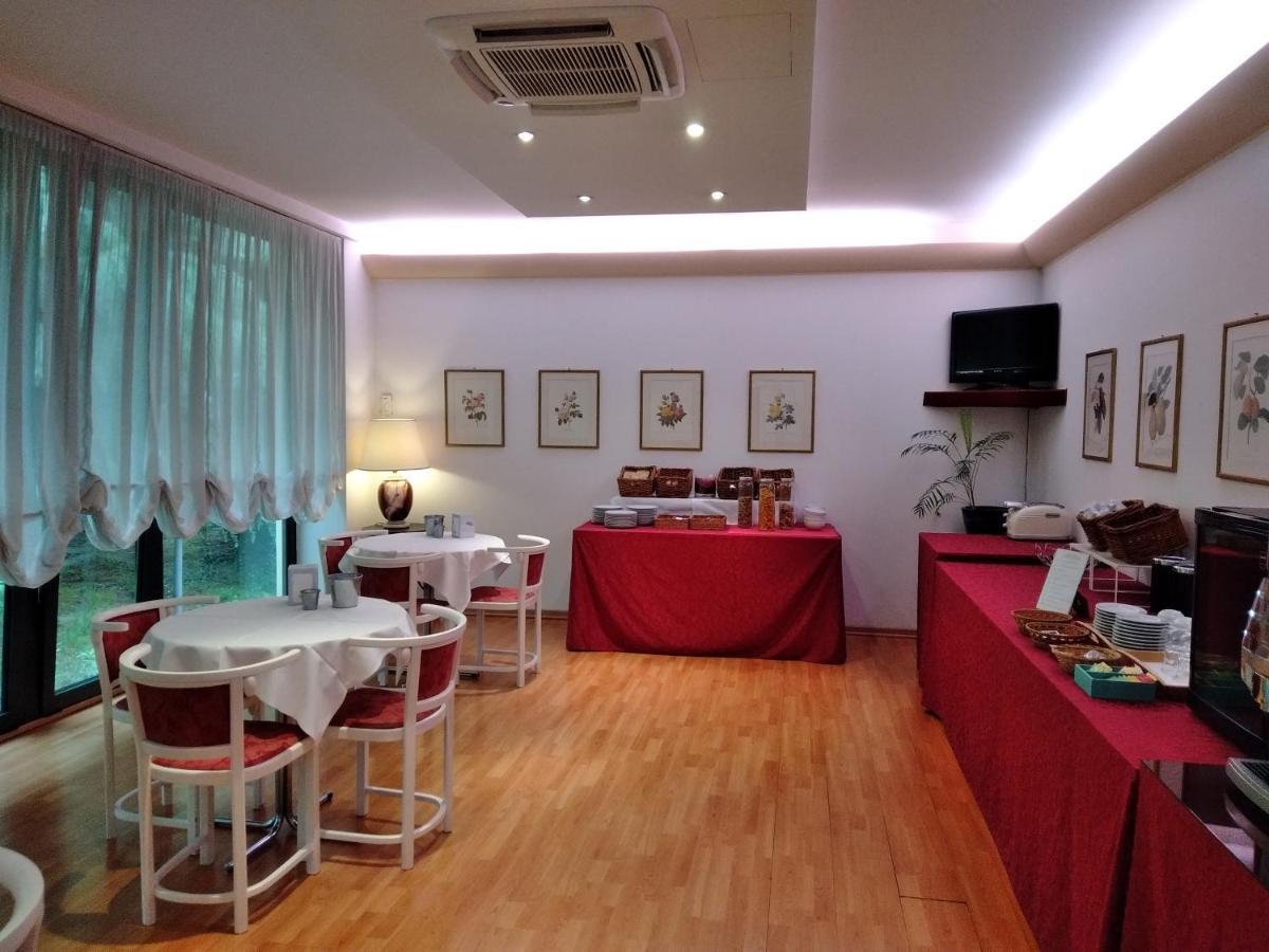 Polo Hotel Usmate Velate Екстер'єр фото